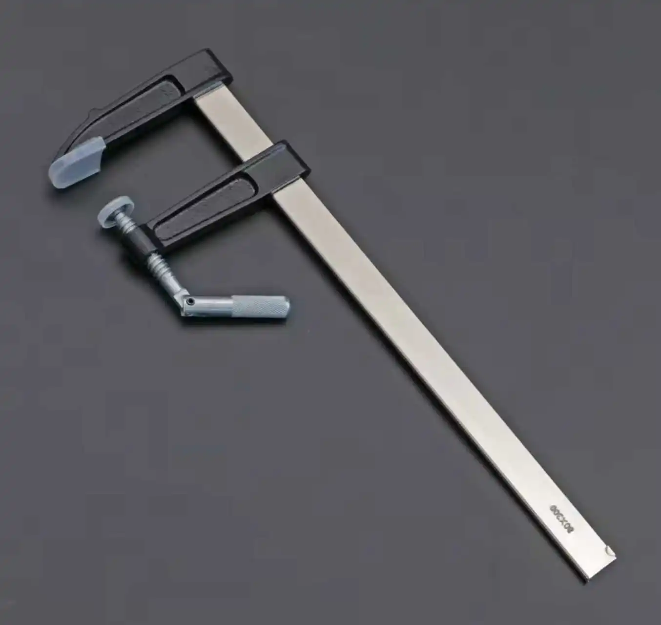 Why UAE Pump Distributors Prefer China for Light Duty Pump Clamps?